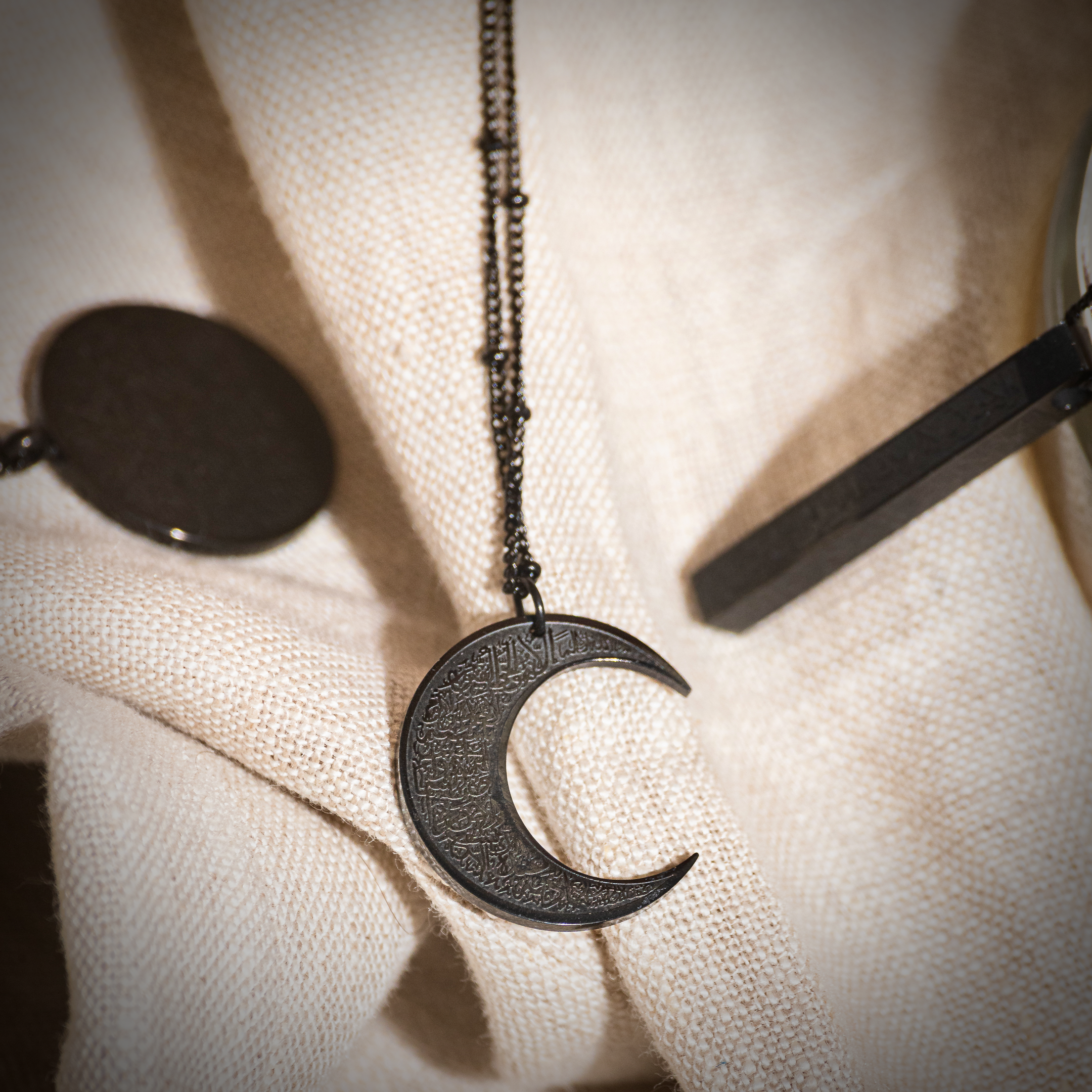 Black Ayat Ul Kursi Moon Pendant with Dot Chain